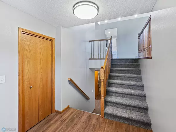 3337 Monroe ST S, Fargo, ND 58104