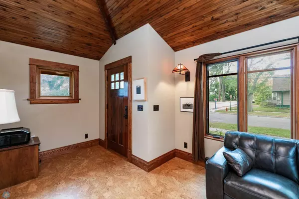 601 15th ST S, Fargo, ND 58103