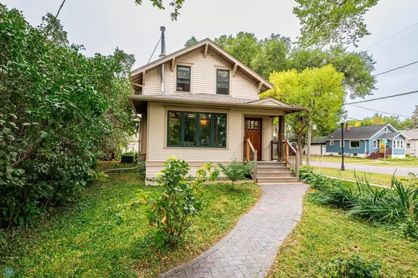 601 15th ST S, Fargo, ND 58103