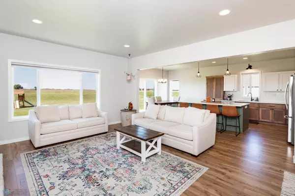 2270 14th ST W, Fargo, ND 58078