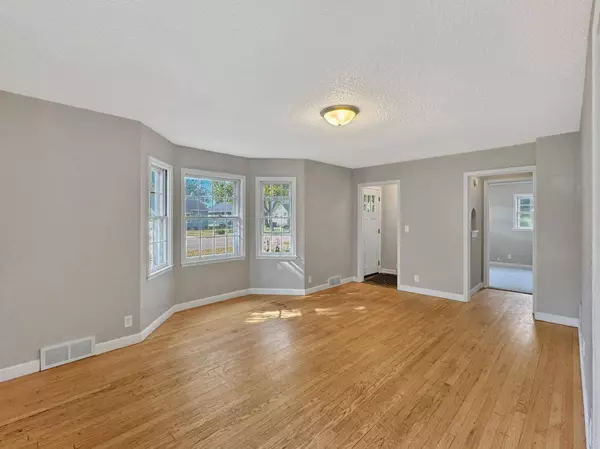 1020 11th ST S, Moorhead, MN 56560