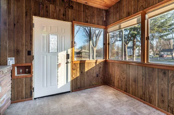 1015 11th AVE S, Moorhead, MN 56560