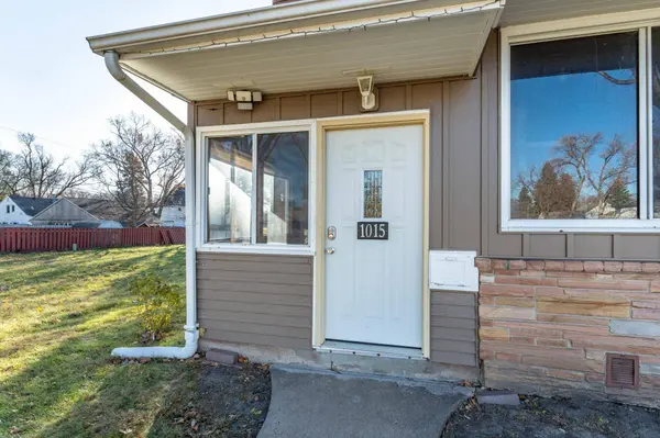 1015 11th AVE S, Moorhead, MN 56560