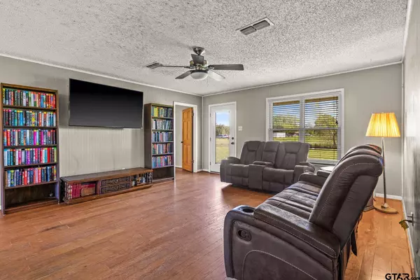 688 County Road 4810, Mt Pleasant, TX 75455