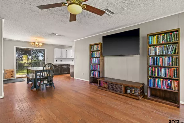 688 County Road 4810, Mt Pleasant, TX 75455