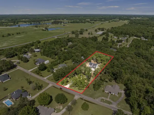 1013 Silver Lake Circle, Mt Pleasant, TX 75455