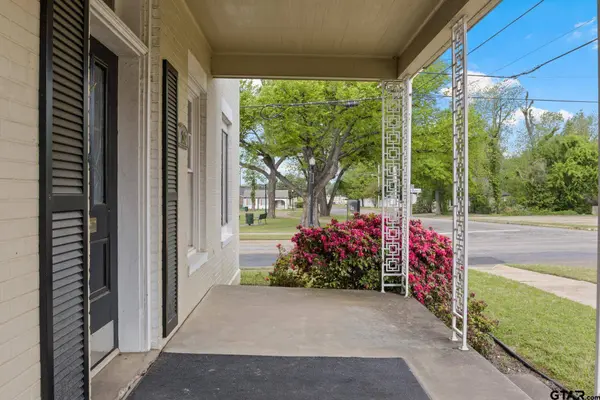 207 W 3rd, Mt Pleasant, TX 75455