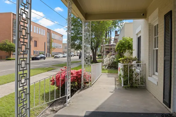 207 W 3rd, Mt Pleasant, TX 75455