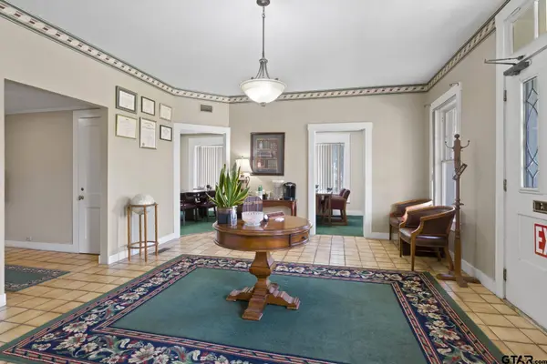 207 W 3rd, Mt Pleasant, TX 75455