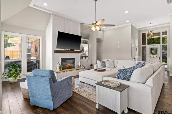 1802 Hogan Lane, Mt Pleasant, TX 75455