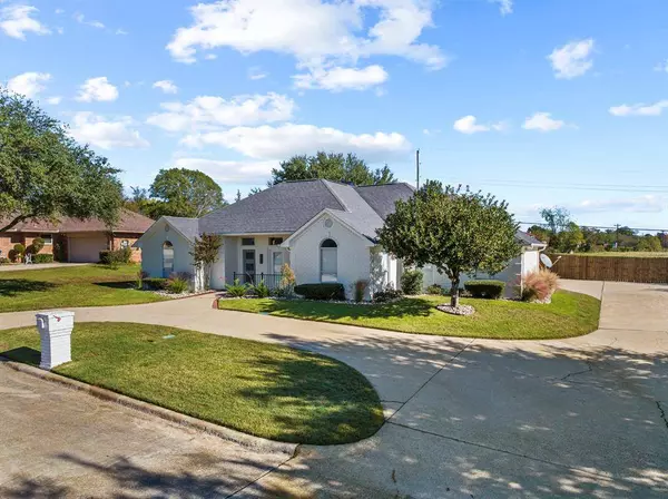 3008 Masters Drive, Mount Pleasant, TX 75455