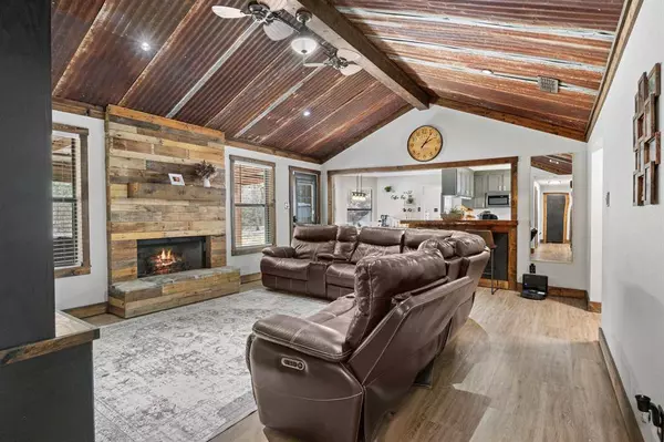 1175 County Road 1535, Mount Pleasant, TX 75455