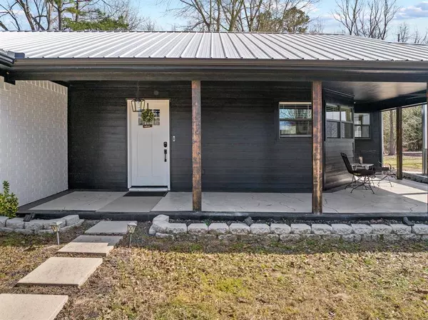 1175 County Road 1535, Mount Pleasant, TX 75455