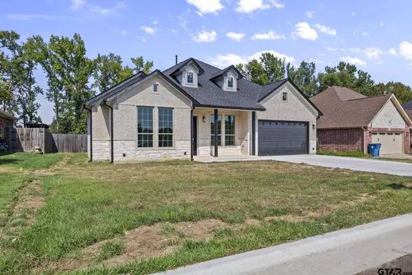 237 Kathryns Court, Mt Pleasant, TX 75455