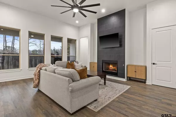 237 Kathryns Court, Mt Pleasant, TX 75455