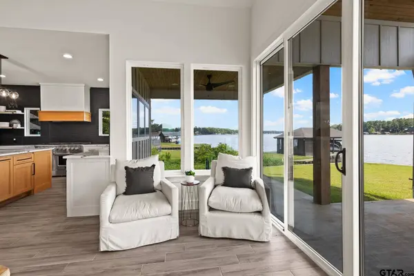 331 W Eagle Point, Mt Vernon, TX 75457