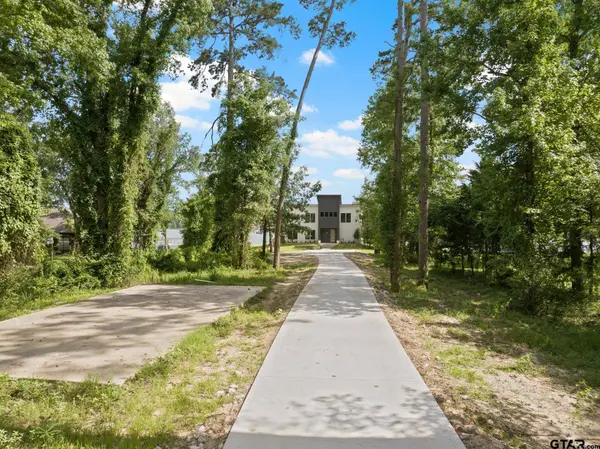 331 W Eagle Point, Mt Vernon, TX 75457