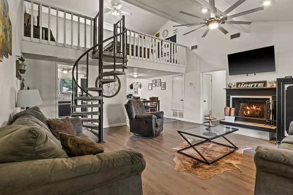 409 Brookwood Drive, Mount Pleasant, TX 75455