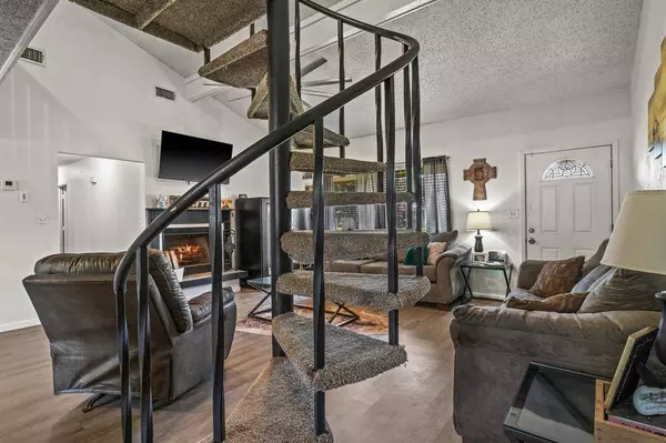 409 Brookwood Drive, Mount Pleasant, TX 75455