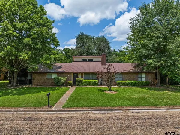 409 Brookwood Drive, Mt Pleasant, TX 75455