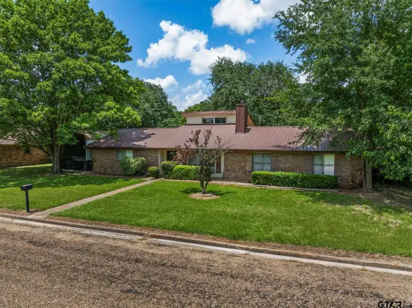 409 Brookwood Drive, Mt Pleasant, TX 75455