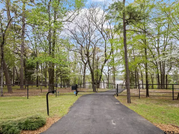 440 Camp Cypress Trail, Winnsboro, TX 75494