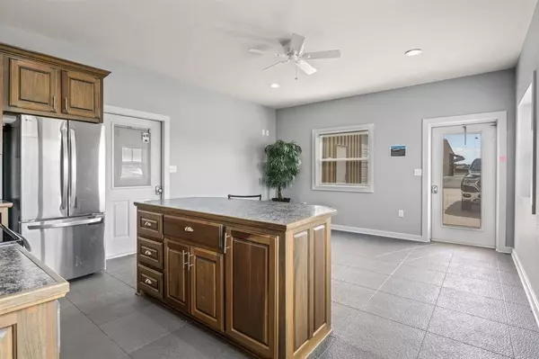 Hangar 601 Mike Hall Parkway #Hangar 601, Mount Pleasant, TX 75455