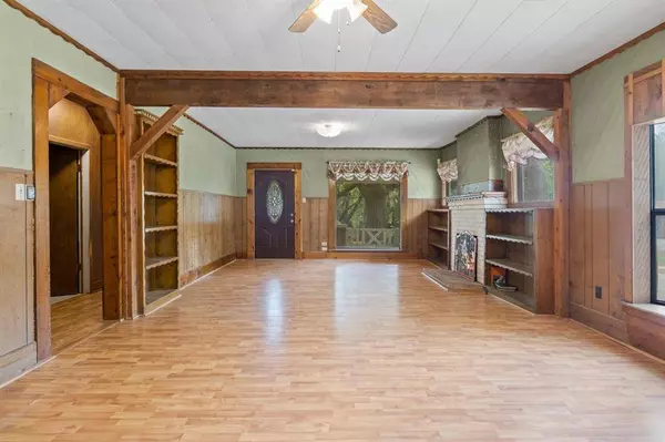 508 W 12th Street, Mount Pleasant, TX 75455