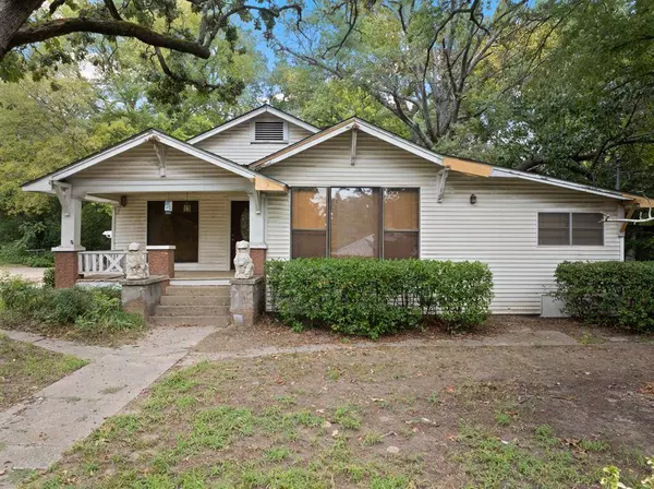 508 W 12th Street, Mount Pleasant, TX 75455