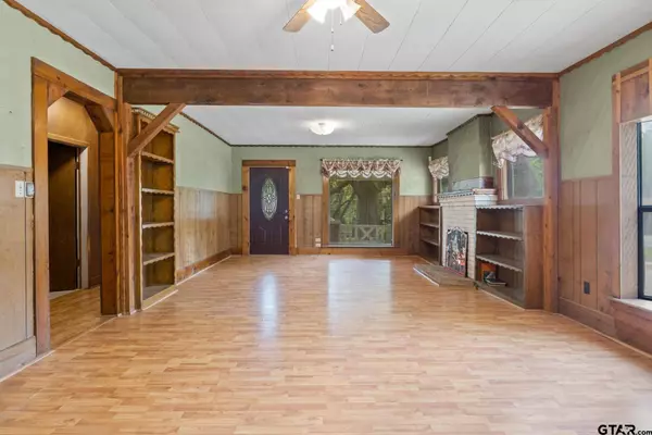 508 W 12th, Mt Pleasant, TX 75455