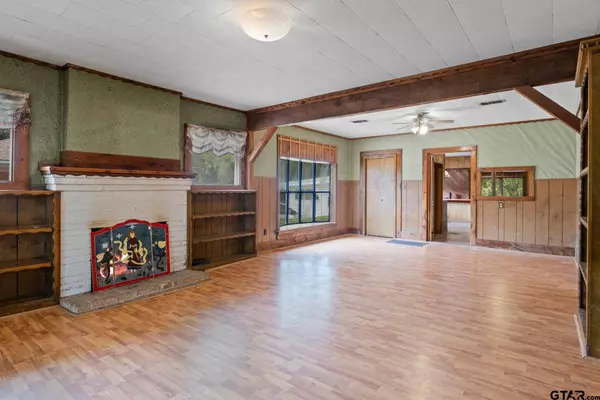 508 W 12th, Mt Pleasant, TX 75455