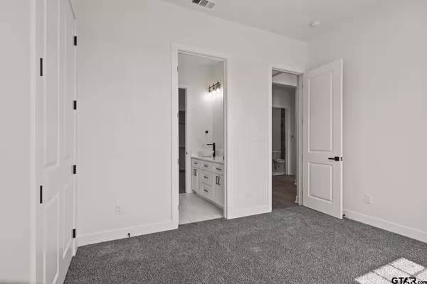 237 Kathryns Court, Mt Pleasant, TX 75455