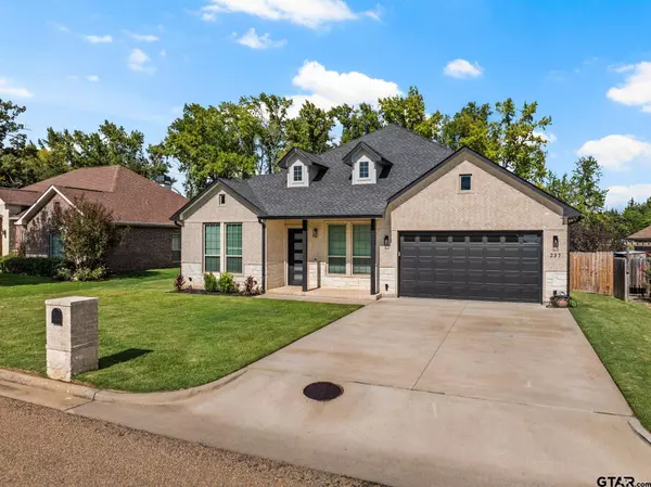237 Kathryns Court, Mt Pleasant, TX 75455