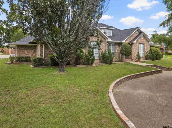 100 Turnberry Circle, Mt Pleasant, TX 75455