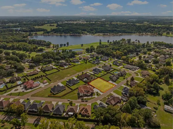 220 Kathryn's Court, Mount Pleasant, TX 75455