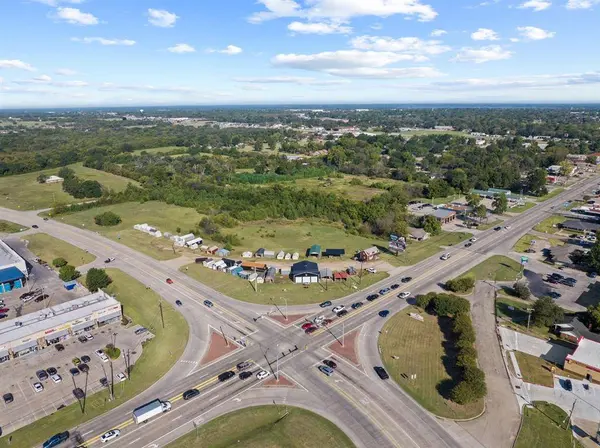 TBD Broadway & Wildcat Way, Sulphur Springs, TX 75482