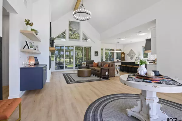 453 Private Road 2712, Mt Pleasant, TX 75455