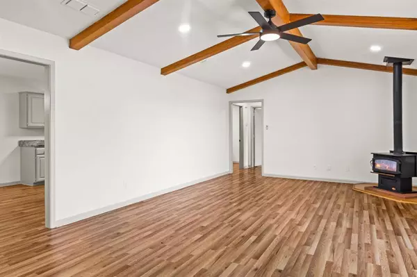 1570 County Road 3260, Mount Pleasant, TX 75455