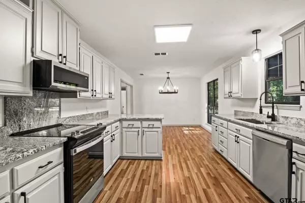 1570 County Road 3260, Mt Pleasant, TX 75455