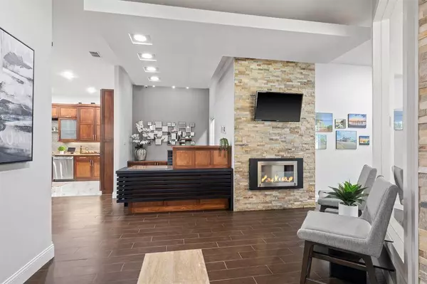 802 N Jefferson St, Mount Pleasant, TX 75455