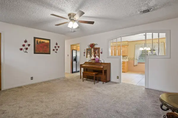 229 County Road 3215, Mount Pleasant, TX 75455