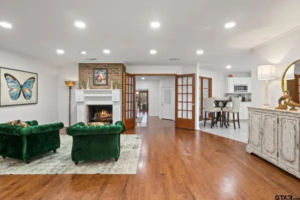 110 Magnolia St, Pittsburg, TX 75686