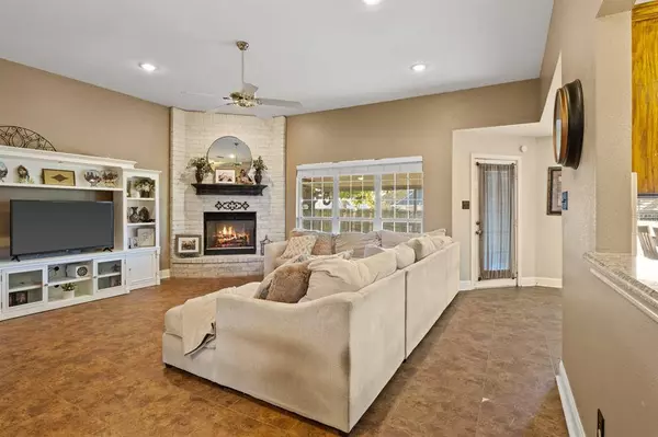 103 Sweet Pea Court, Mount Pleasant, TX 75455