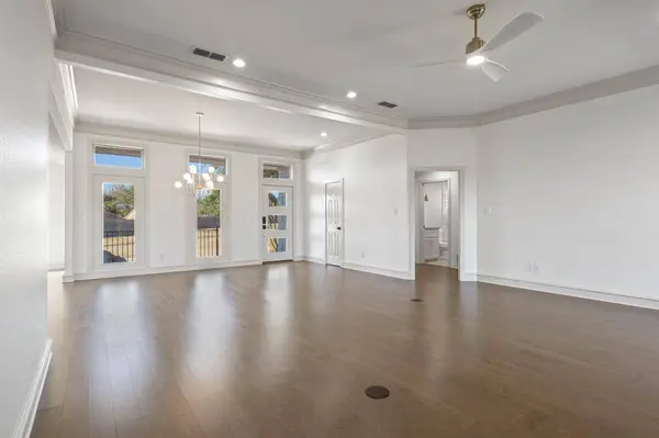 3008 Masters Drive, Mount Pleasant, TX 75455