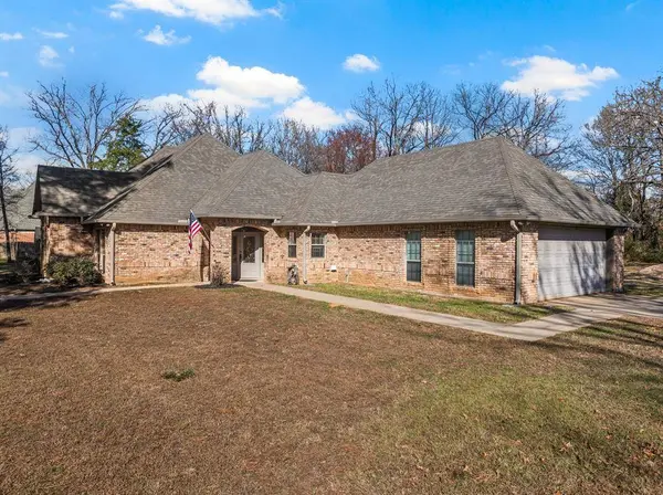 75 Private Road 4208, Mount Pleasant, TX 75455