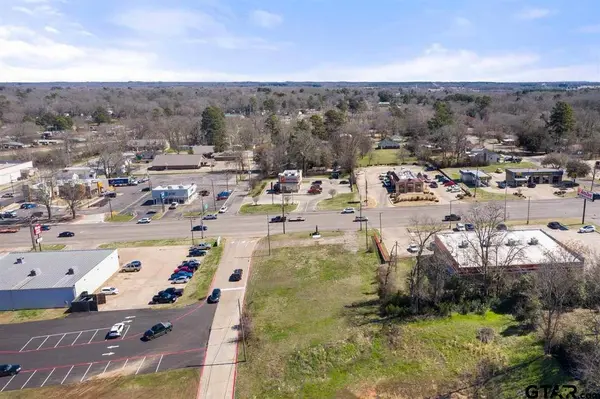 902 S Jefferson, Mt Pleasant, TX 75455