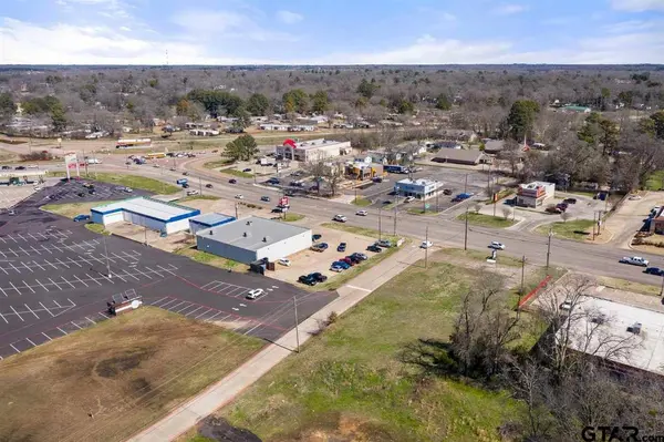 902 S Jefferson, Mt Pleasant, TX 75455