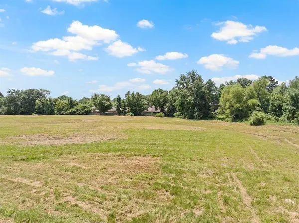 9.8 AC Billy Daniels, Mount Pleasant, TX 75455