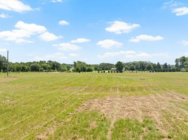 9.8 AC Billy Daniels, Mount Pleasant, TX 75455