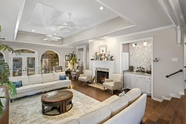 912 Fleming Drive, Mount Pleasant, TX 75455